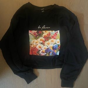 Forever 21 flower cropped sweatshirt